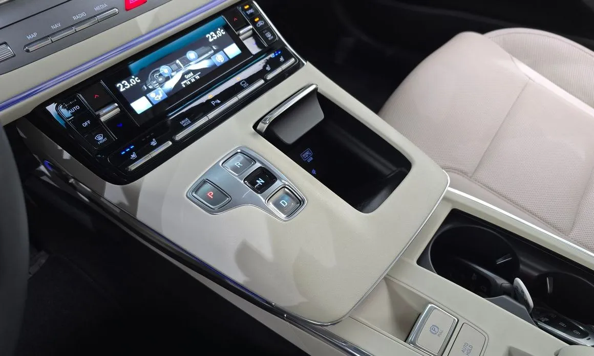 Hyundai Grandeur — фото 10