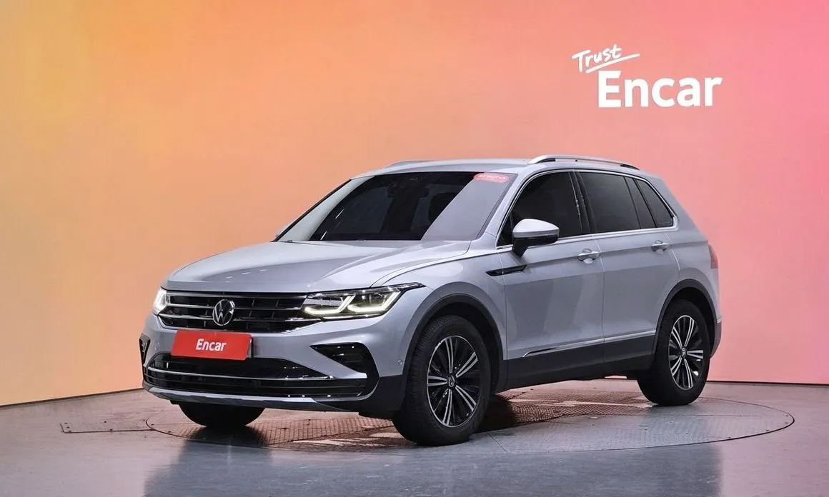 Volkswagen Tiguan — фото 1