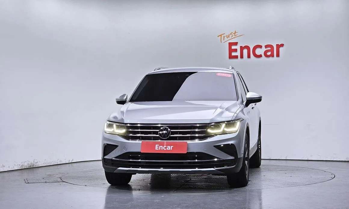 Volkswagen Tiguan — фото 10