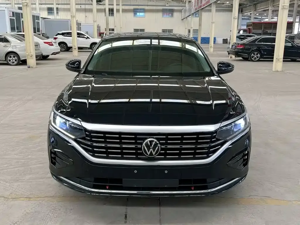 Volkswagen Passat — фото 6