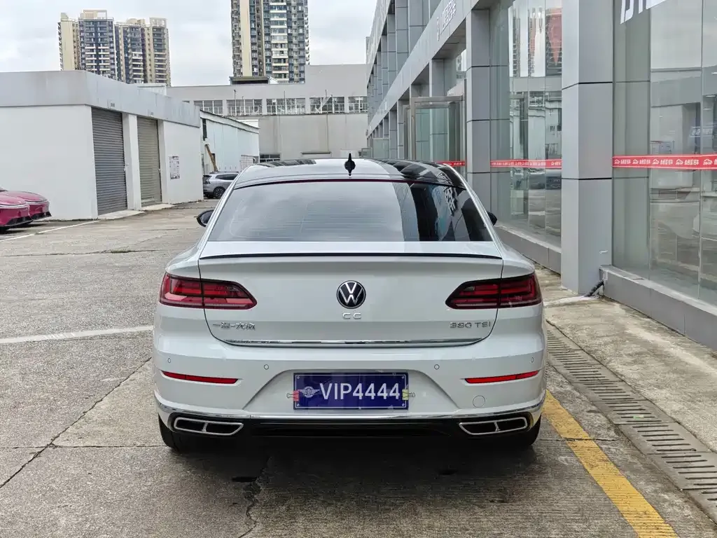 Volkswagen CC — фото 8