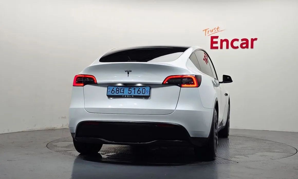 Tesla Model Y — фото 4