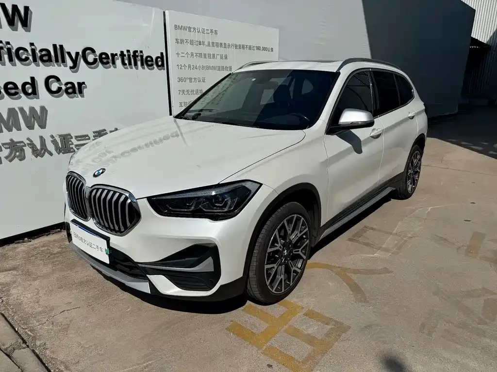 BMW X1 — фото 1