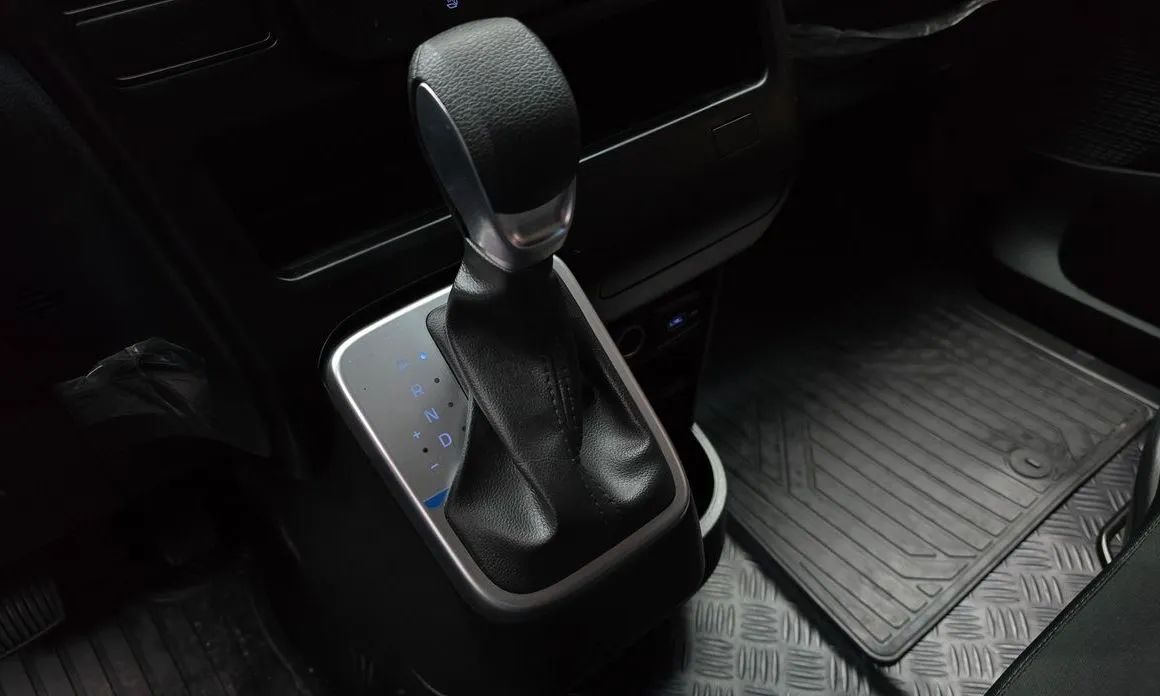 Hyundai Staria — фото 2