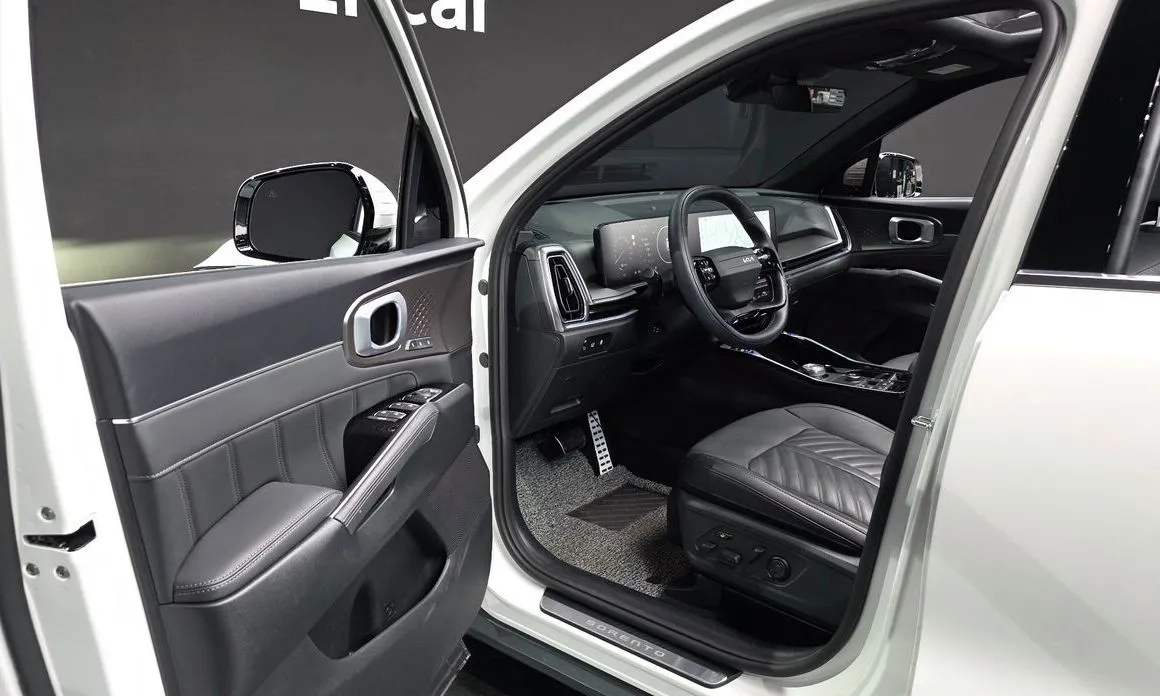 Kia Sorento — фото 6