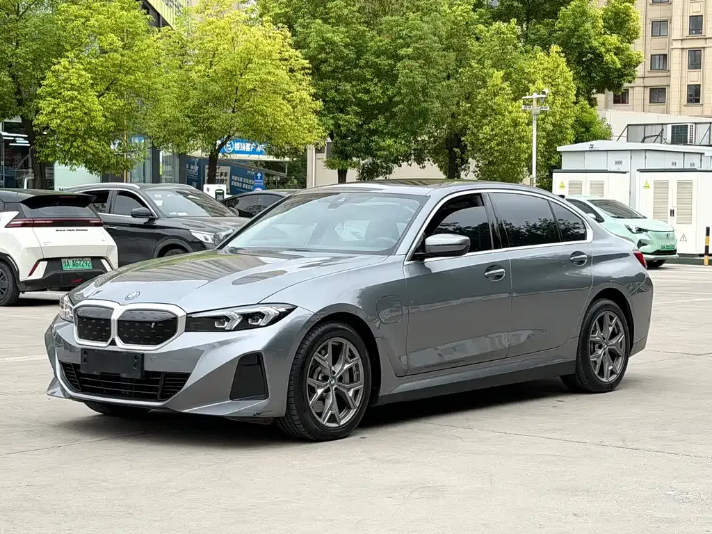 BMW i3 — фото 1