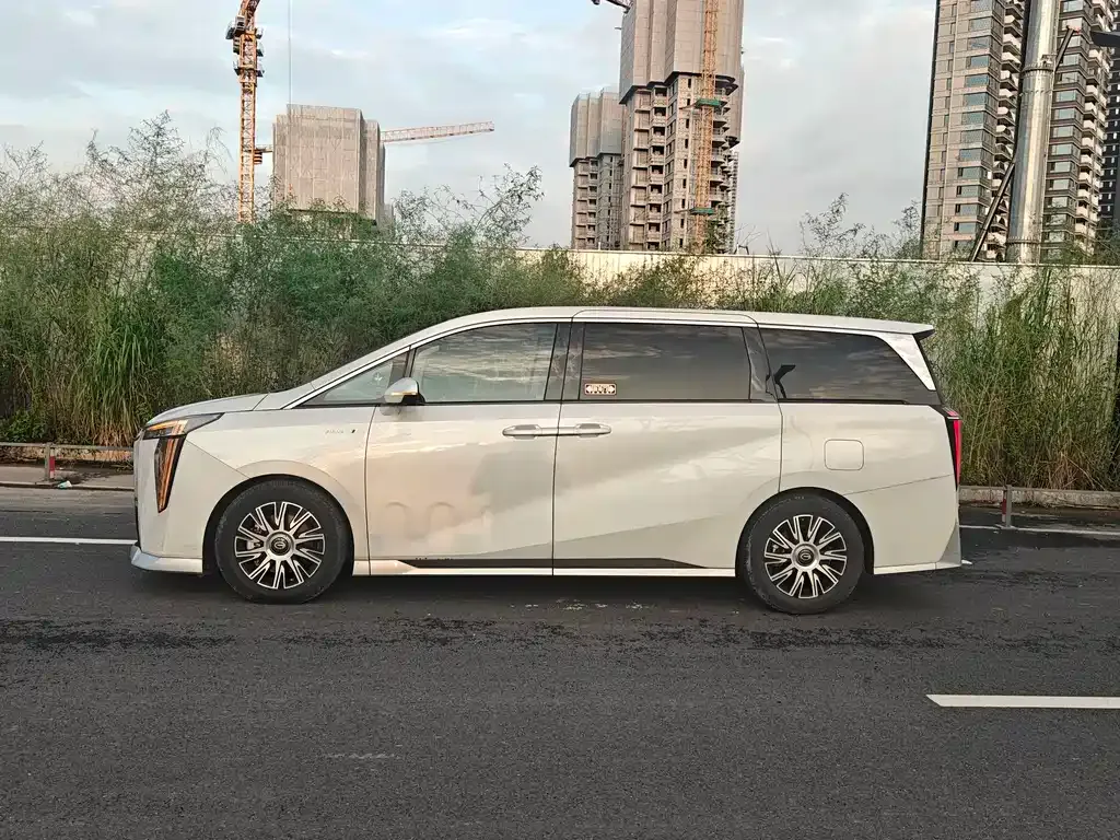 GAC Motor Trumpchi E9 — фото 6