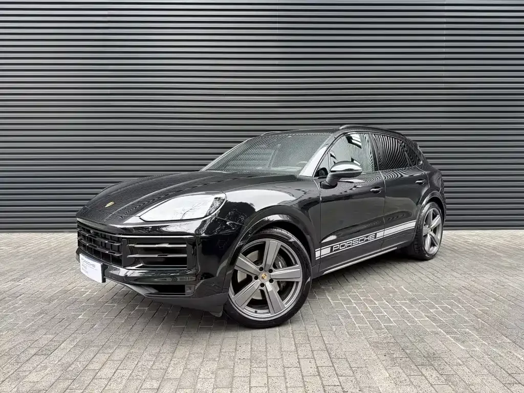 Porsche Cayenne — фото 1