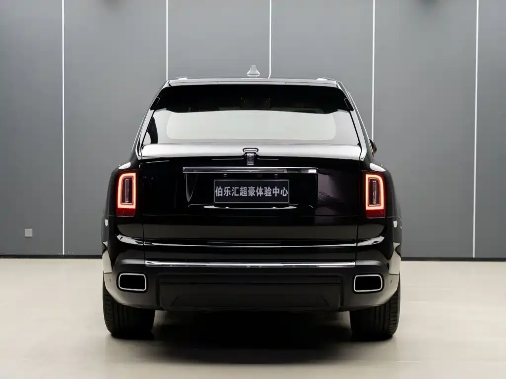Rolls-Royce Cullinan — фото 2