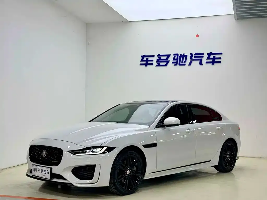 Jaguar XEL — фото 1