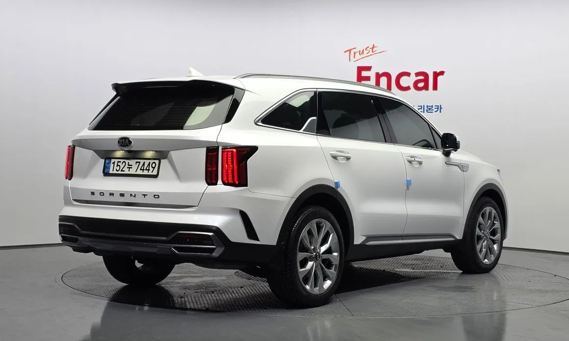 Kia Sorento — фото 4