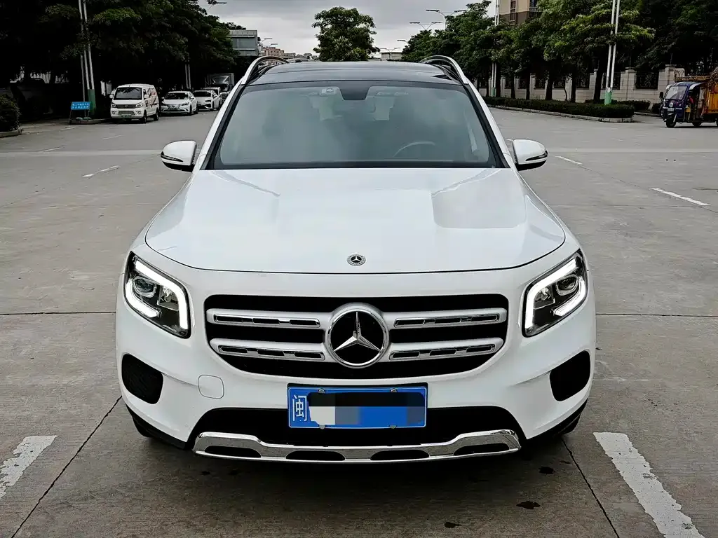 Mercedes-Benz GLB — фото 5