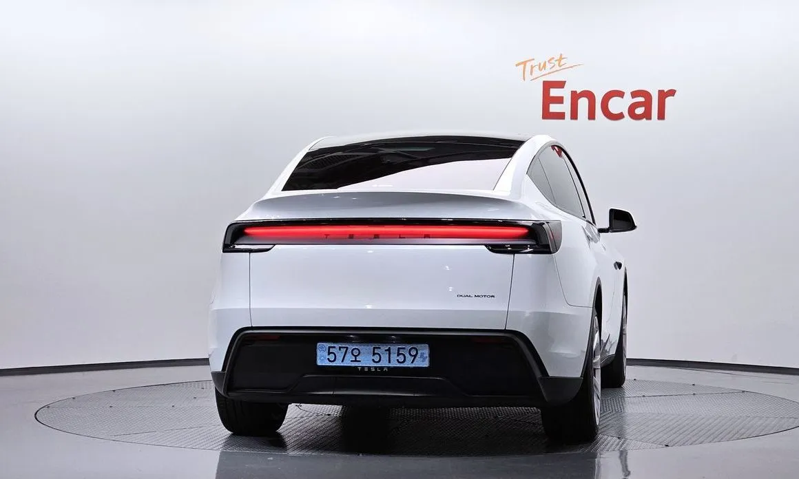 Tesla Model Y — фото 2