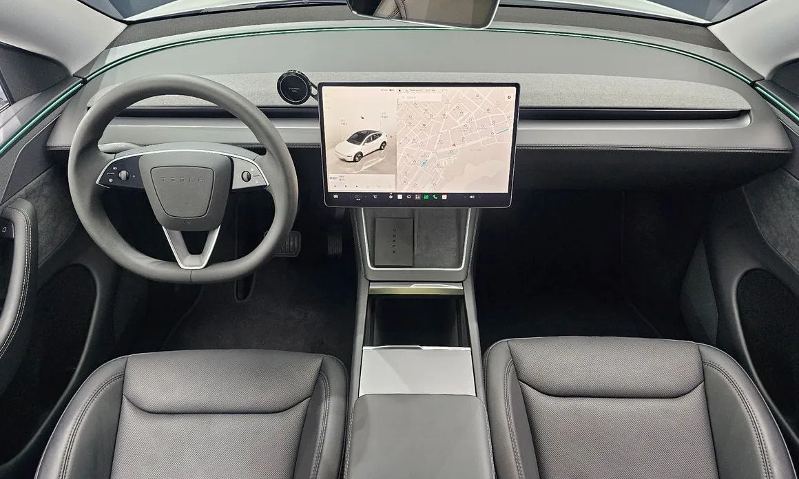 Tesla Model Y — фото 8