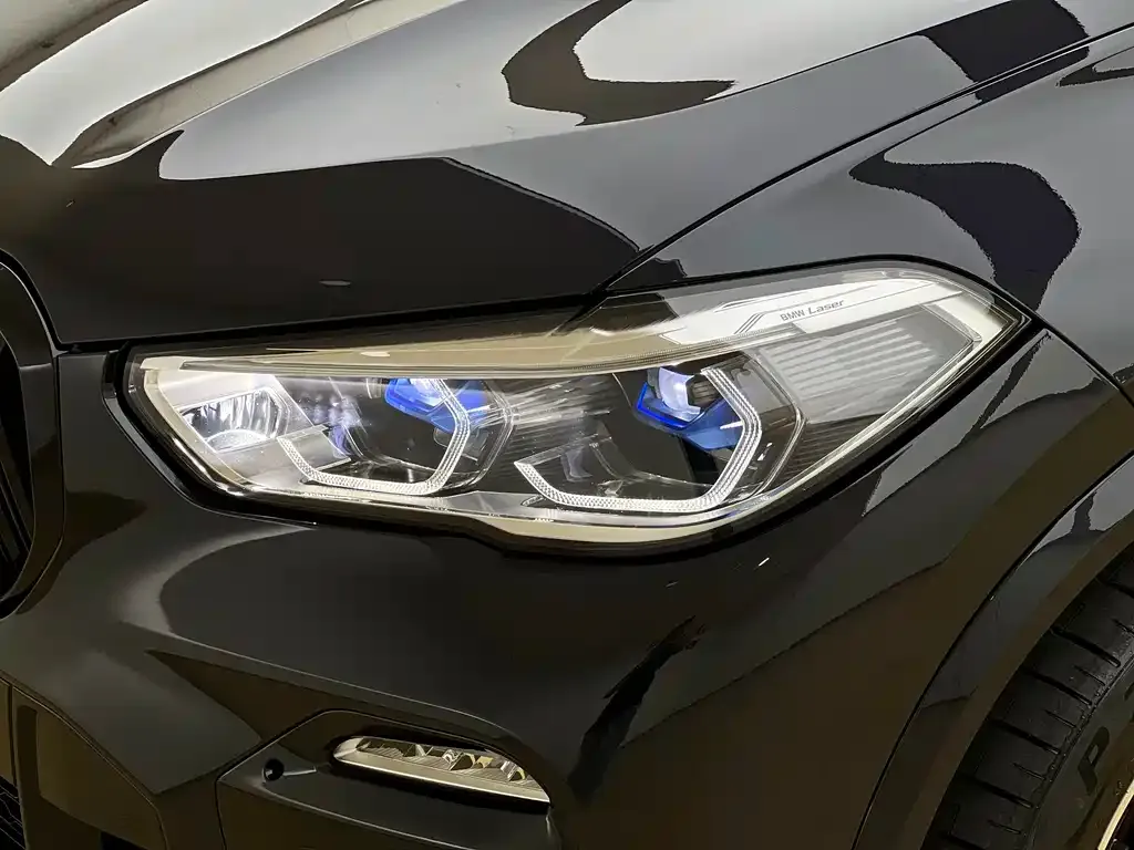 BMW X5 (Import) — фото 8