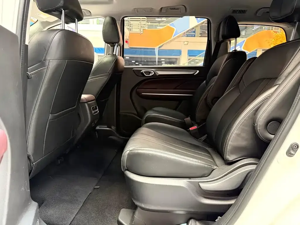GAC Motor Trumpchi M6 — фото 3