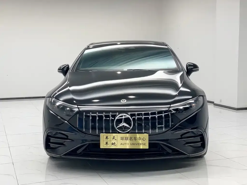 Mercedes-Benz EQS AMG — фото 3