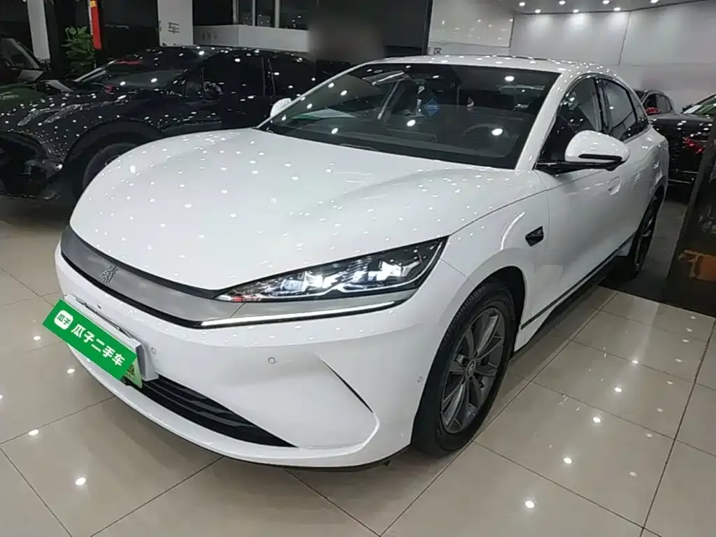 BYD Qin L — фото 1