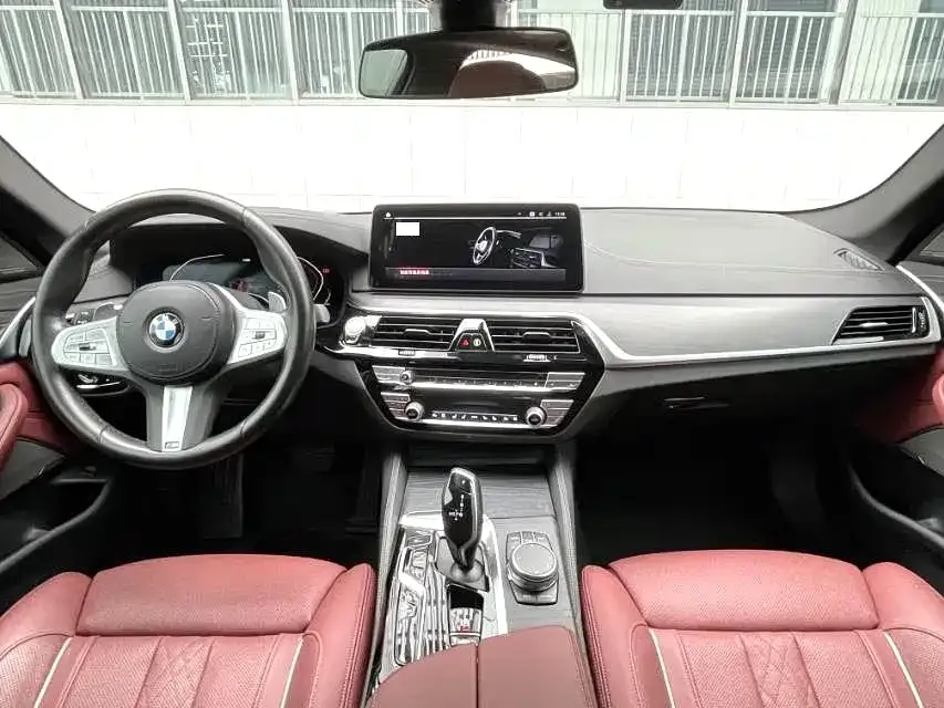 BMW 5 Series — фото 9