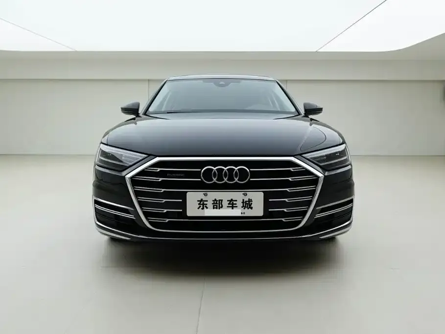 Audi A8 — фото 2