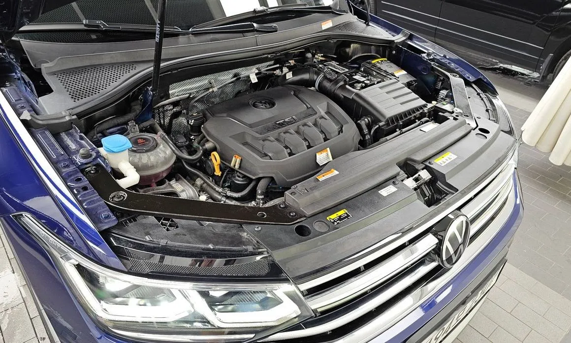 Volkswagen Tiguan — фото 7