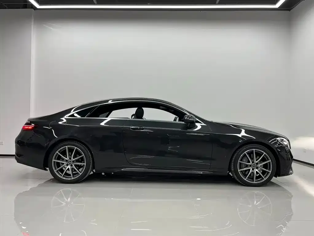 Mercedes-Benz E-Class (Import) — фото 4