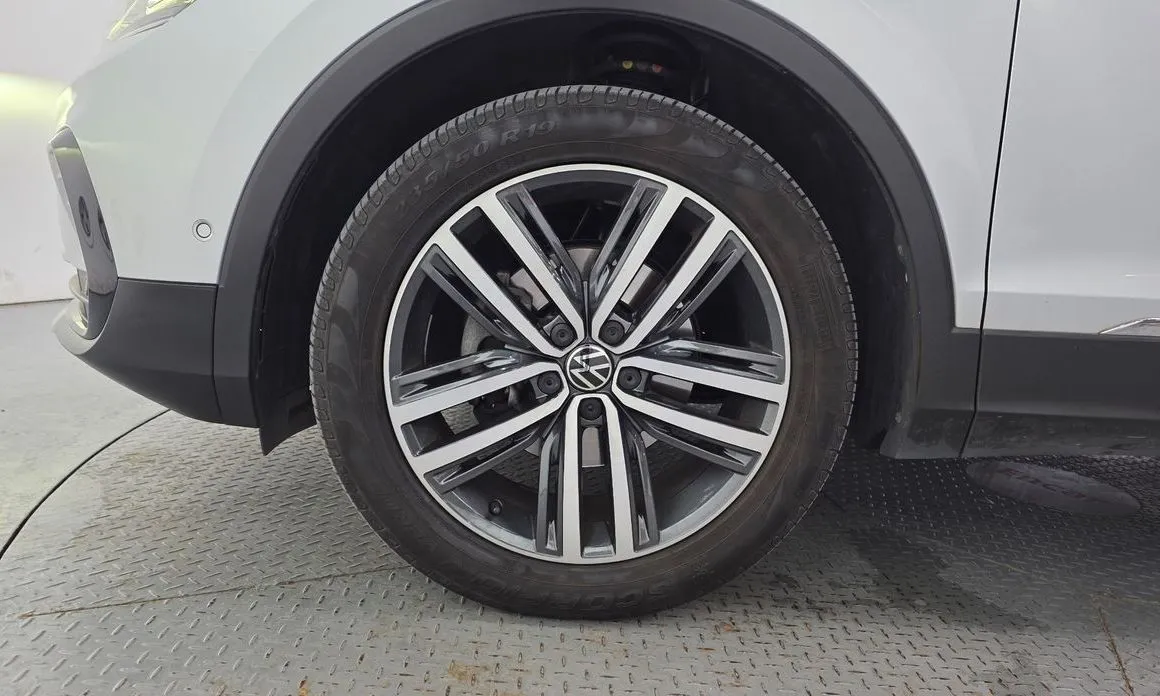 Volkswagen Tiguan — фото 7