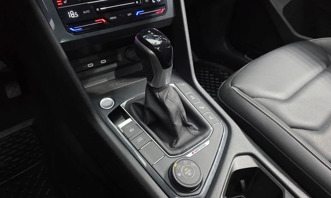 Volkswagen Tiguan — фото 2