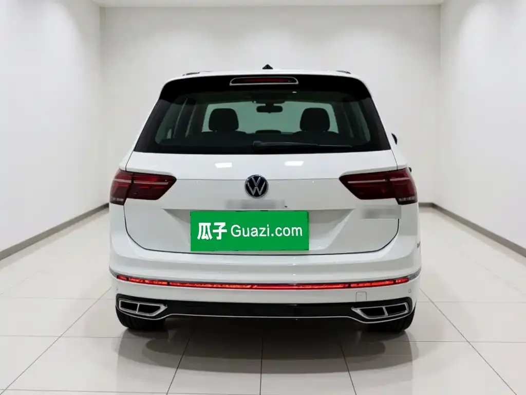 Volkswagen Tiguan L — фото 3