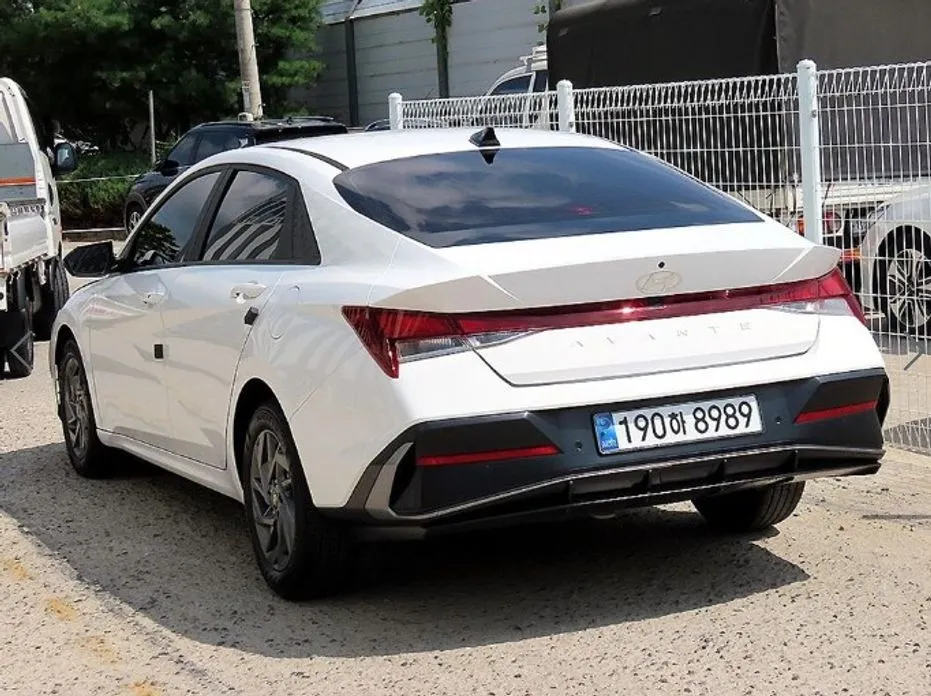 Hyundai AVANTE — фото 2