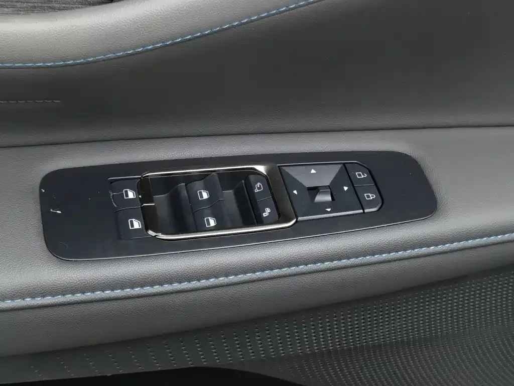 Ford Edge — фото 7