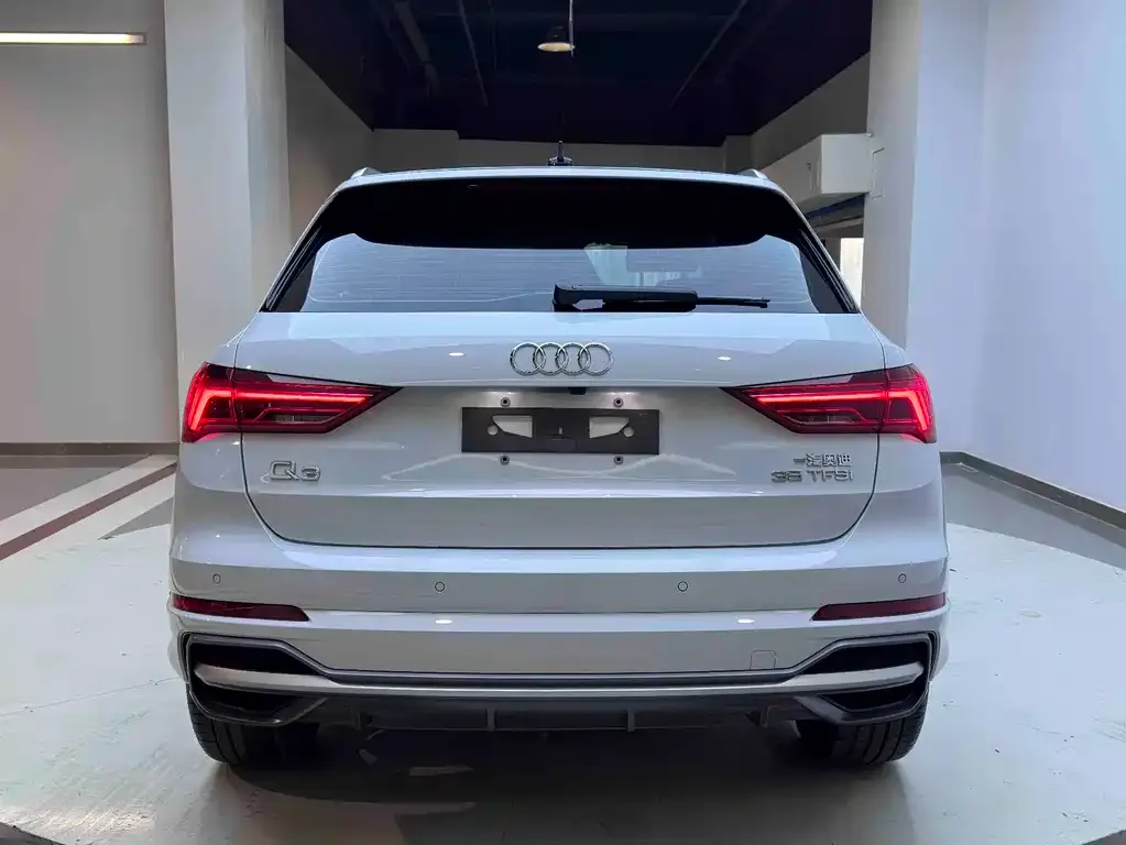 Audi Q3 — фото 8