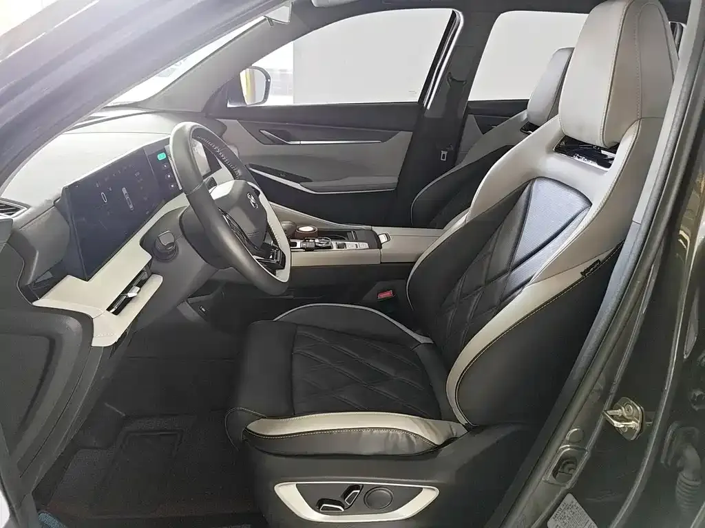 Changan CS75 PLUS — фото 8