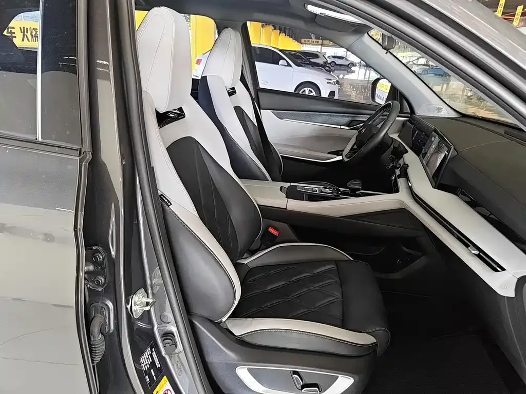 Changan CS75 PLUS — фото 6