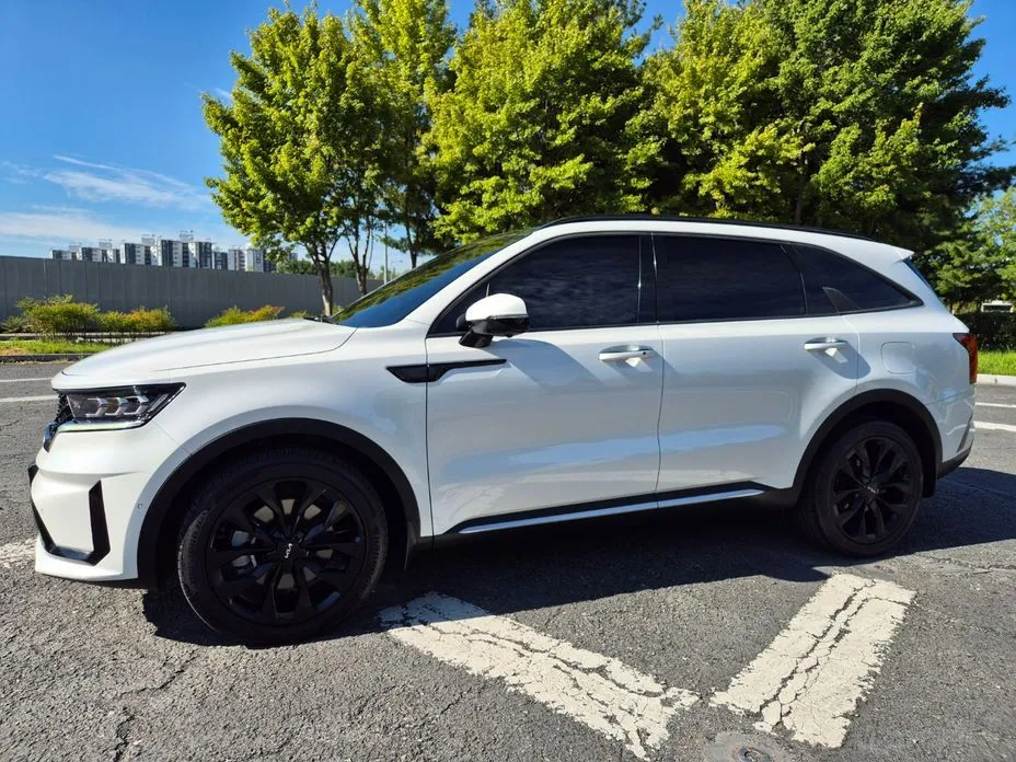 Kia Sorento — фото 5