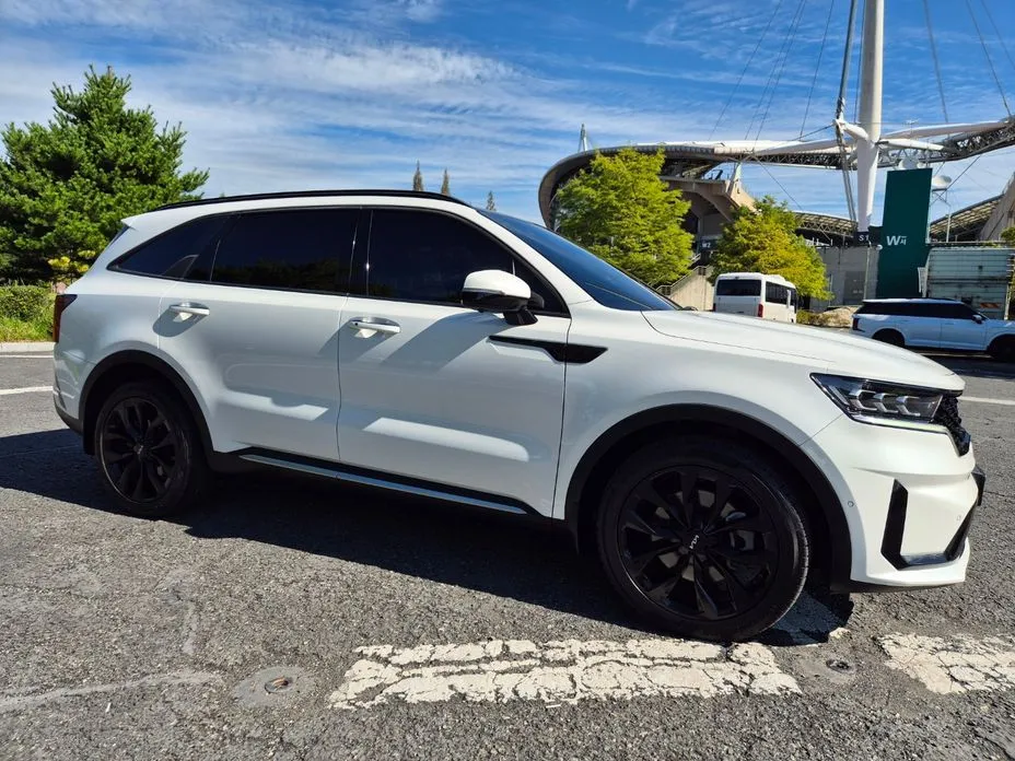 Kia Sorento — фото 9