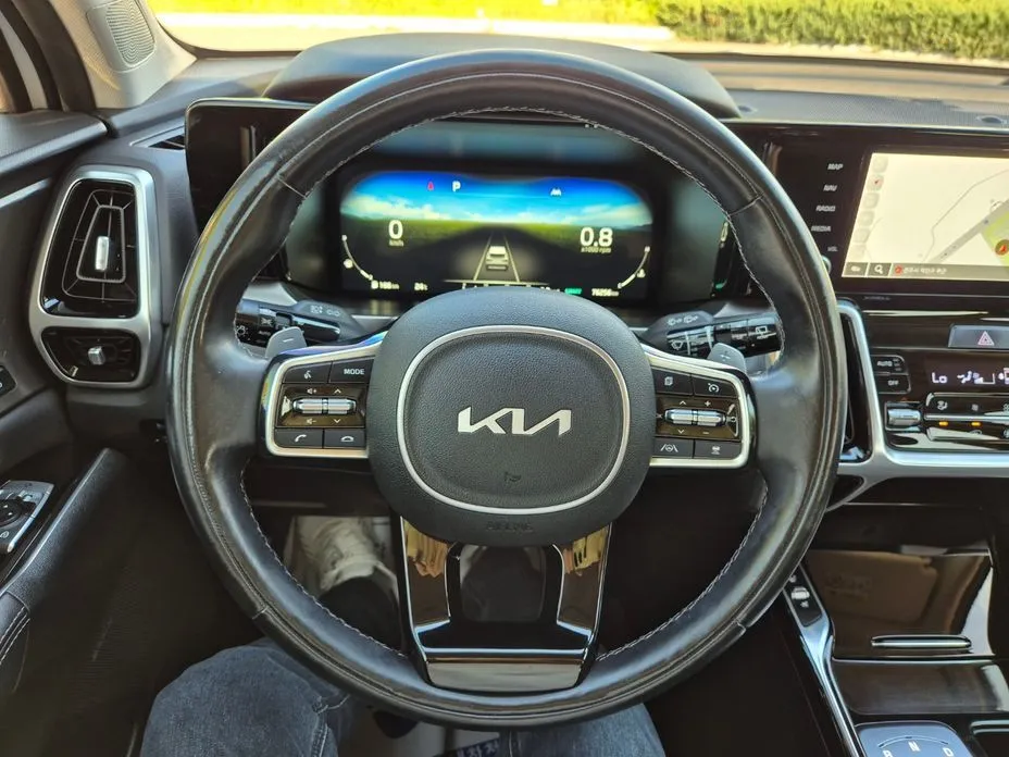 Kia Sorento — фото 6