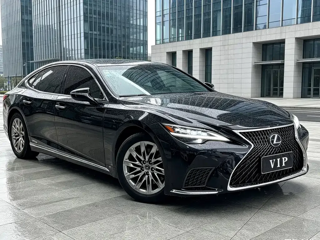 Lexus LS — фото 8