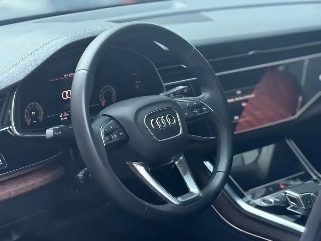 Audi Q7 — фото 2