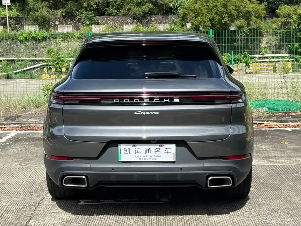 Porsche Cayenne Hybrid — фото 10