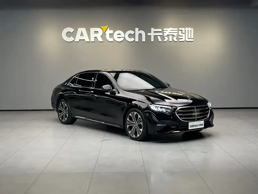 Mercedes-Benz E-Class — фото 10