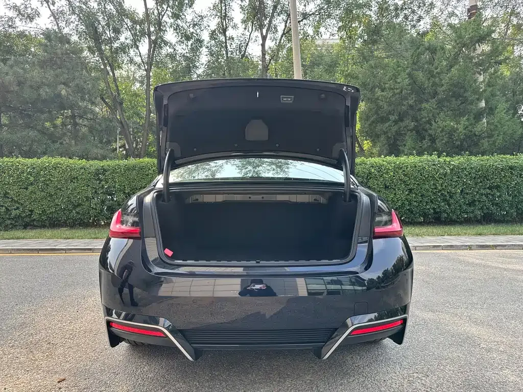 BMW i3 — фото 3