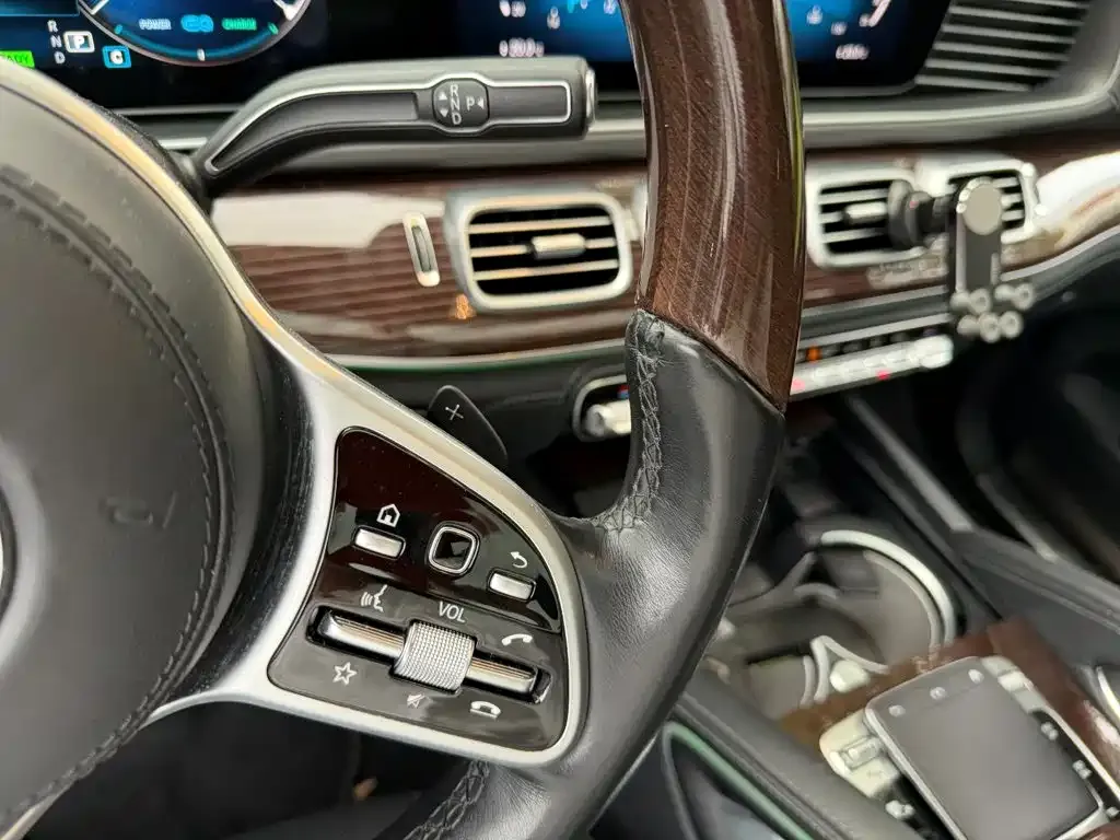 Mercedes-Benz GLS — фото 2