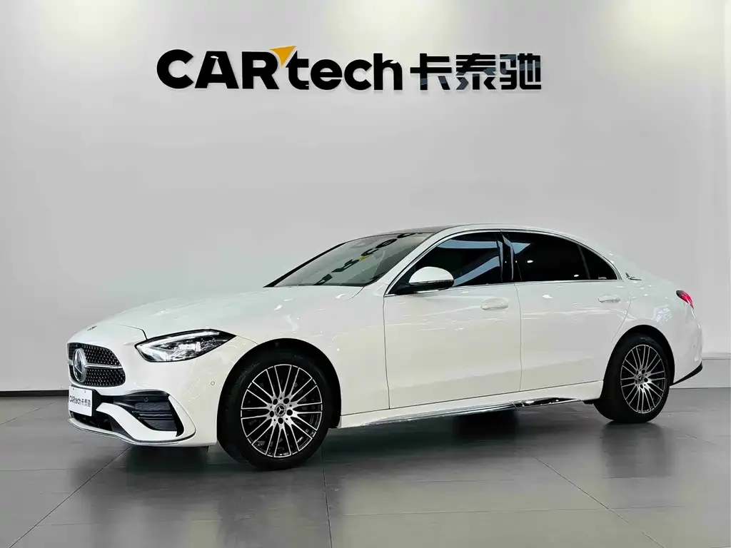 Mercedes-Benz C-Class — фото 1