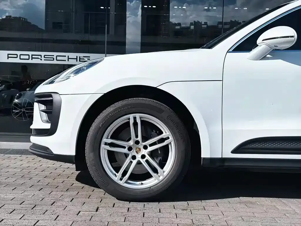 Porsche Macan — фото 6