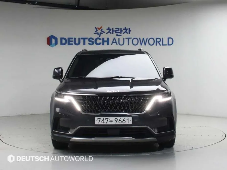 Kia Carnival — фото 10