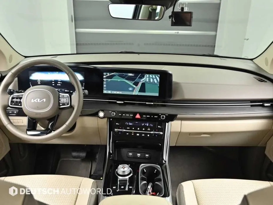 Kia Carnival — фото 4