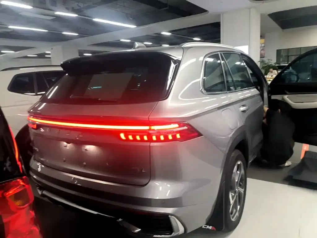 Geely Xingyue L — фото 3