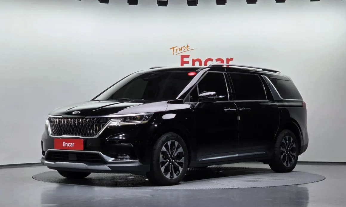 Kia Carnival — фото 1