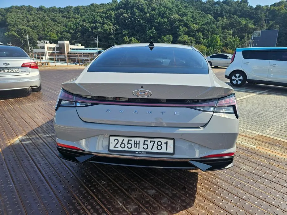 Hyundai AVANTE — фото 4